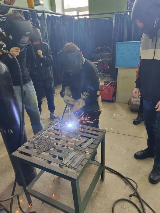 photo_2025-12-08_13-16-25