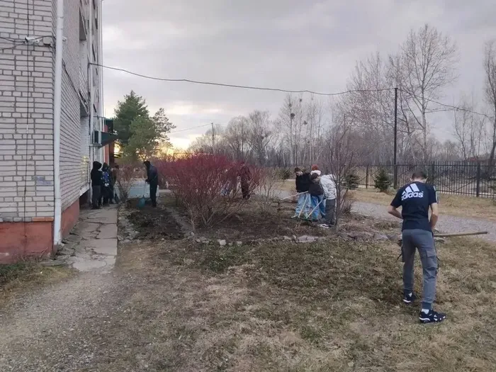 301
