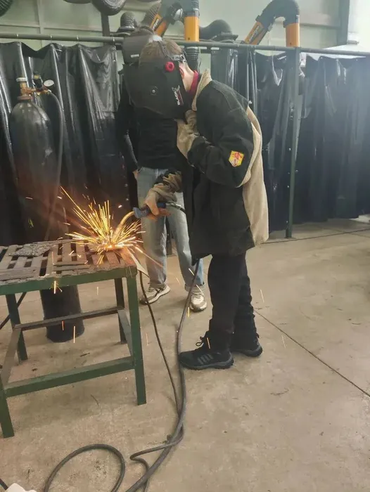 photo_2025-12-08_13-15-52